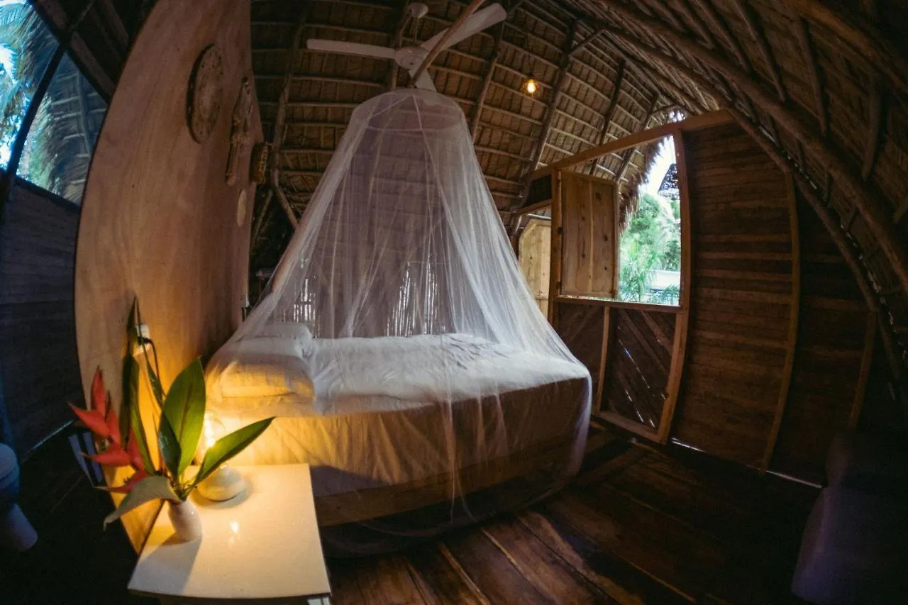 Hotel La Colmena RD Samaná